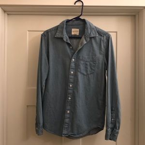 American Eagle jean shirt (men’s)
